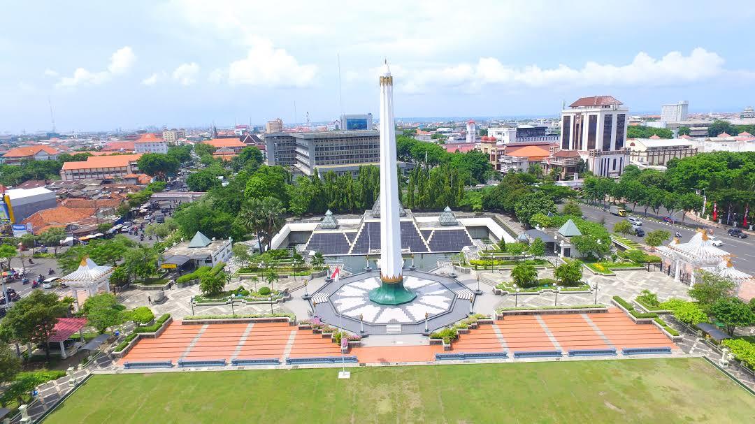 Tugu Pahlawan dan Museum Sepuluh Nopember